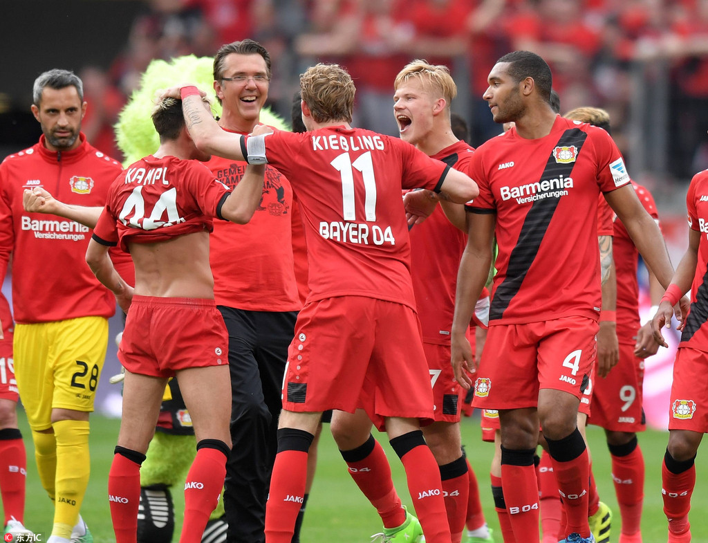 他在场上的 他在场上的