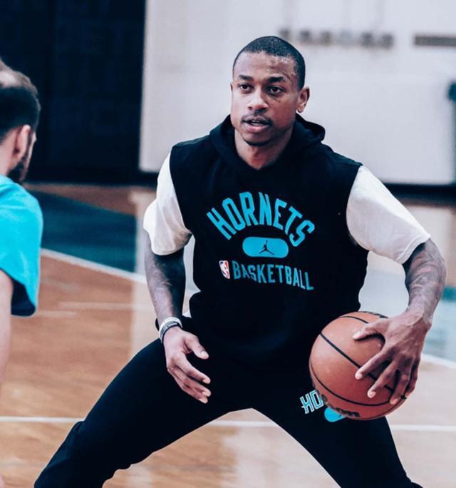 日本队凭借 日本队凭借