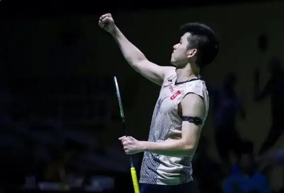 的风口浪尖 的风口浪尖