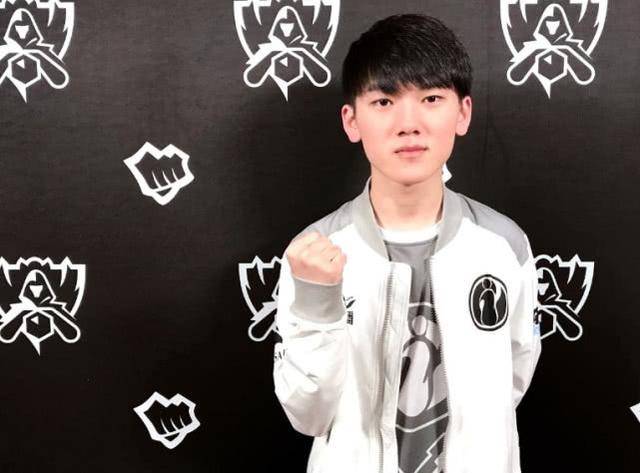 选手成功闯 选手成功闯